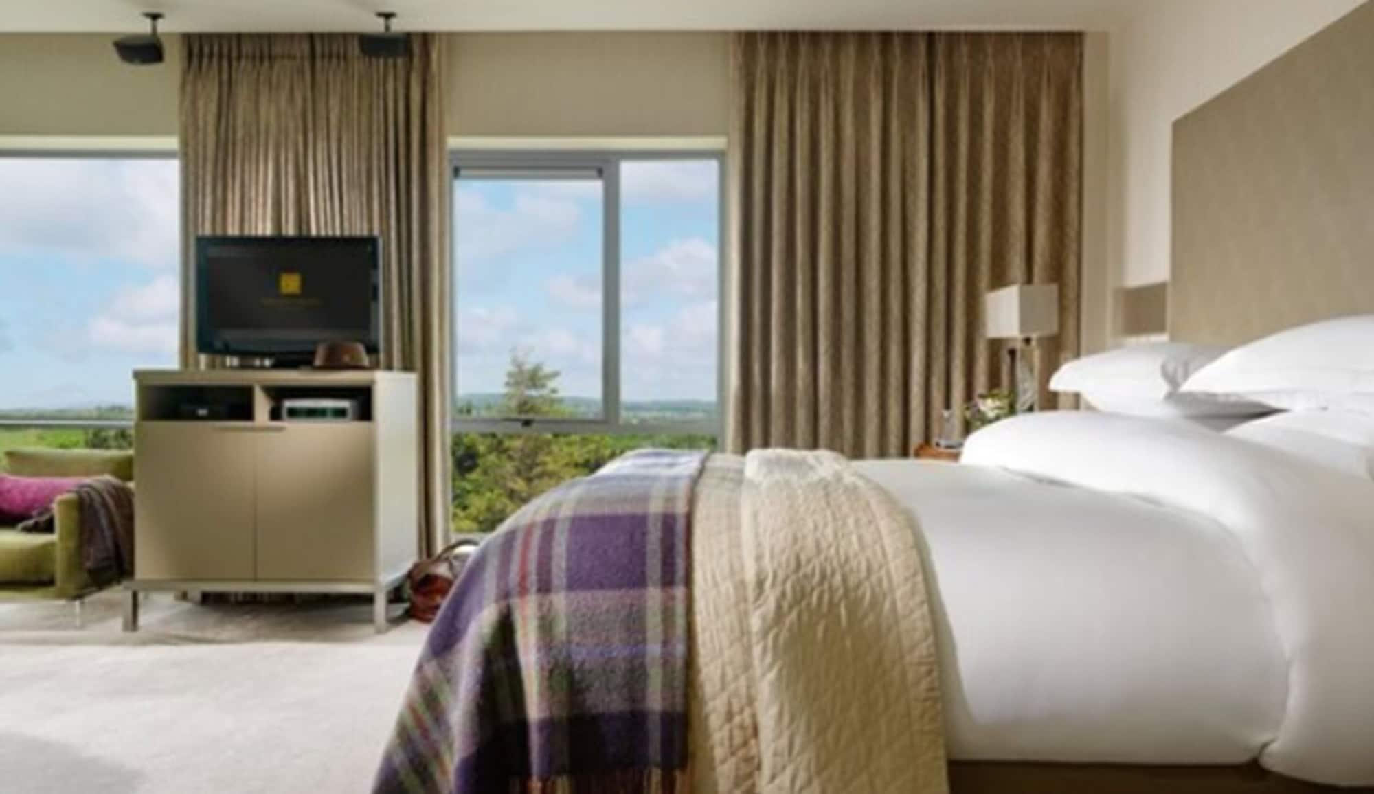Aghadoe Heights Hotel & Spa キラーニー エクステリア 写真 A bedroom at the hotel