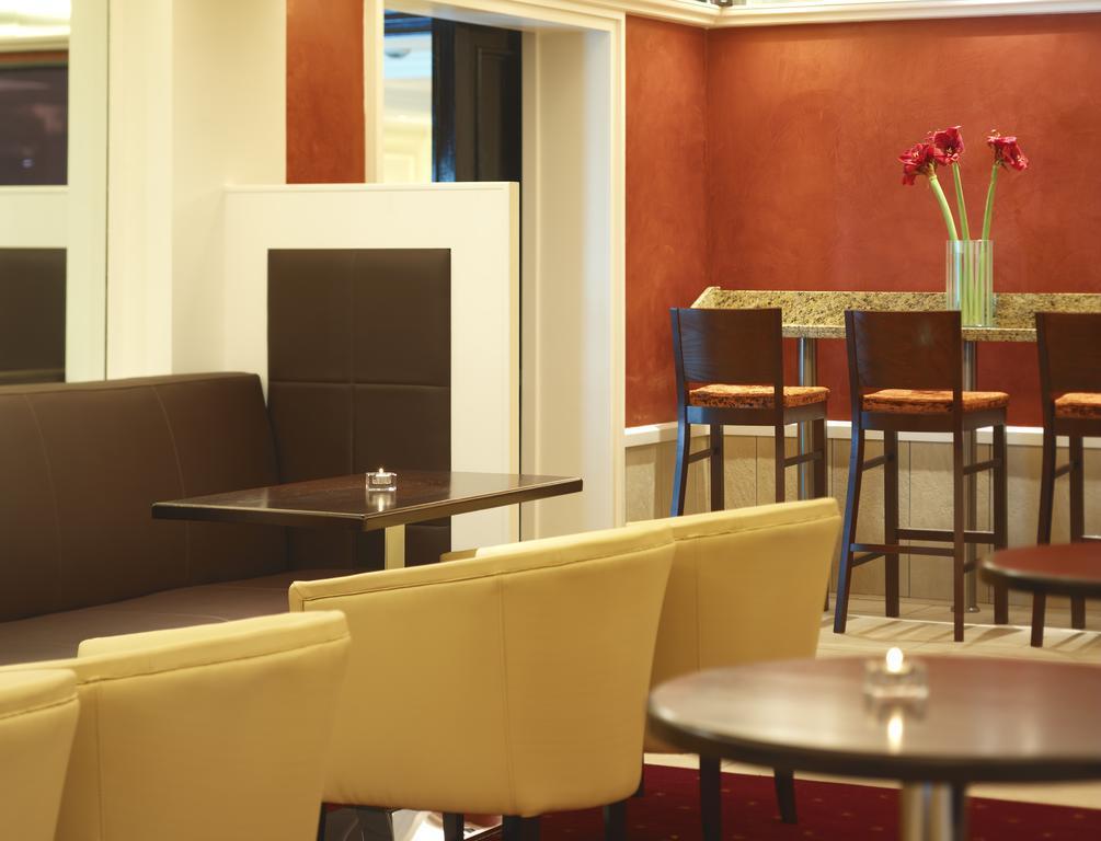 Aghadoe Heights Hotel & Spa キラーニー エクステリア 写真 The lounge at the airport