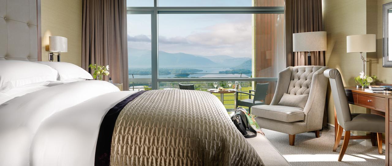 Aghadoe Heights Hotel & Spa キラーニー エクステリア 写真 A bedroom at The Killarney Collection