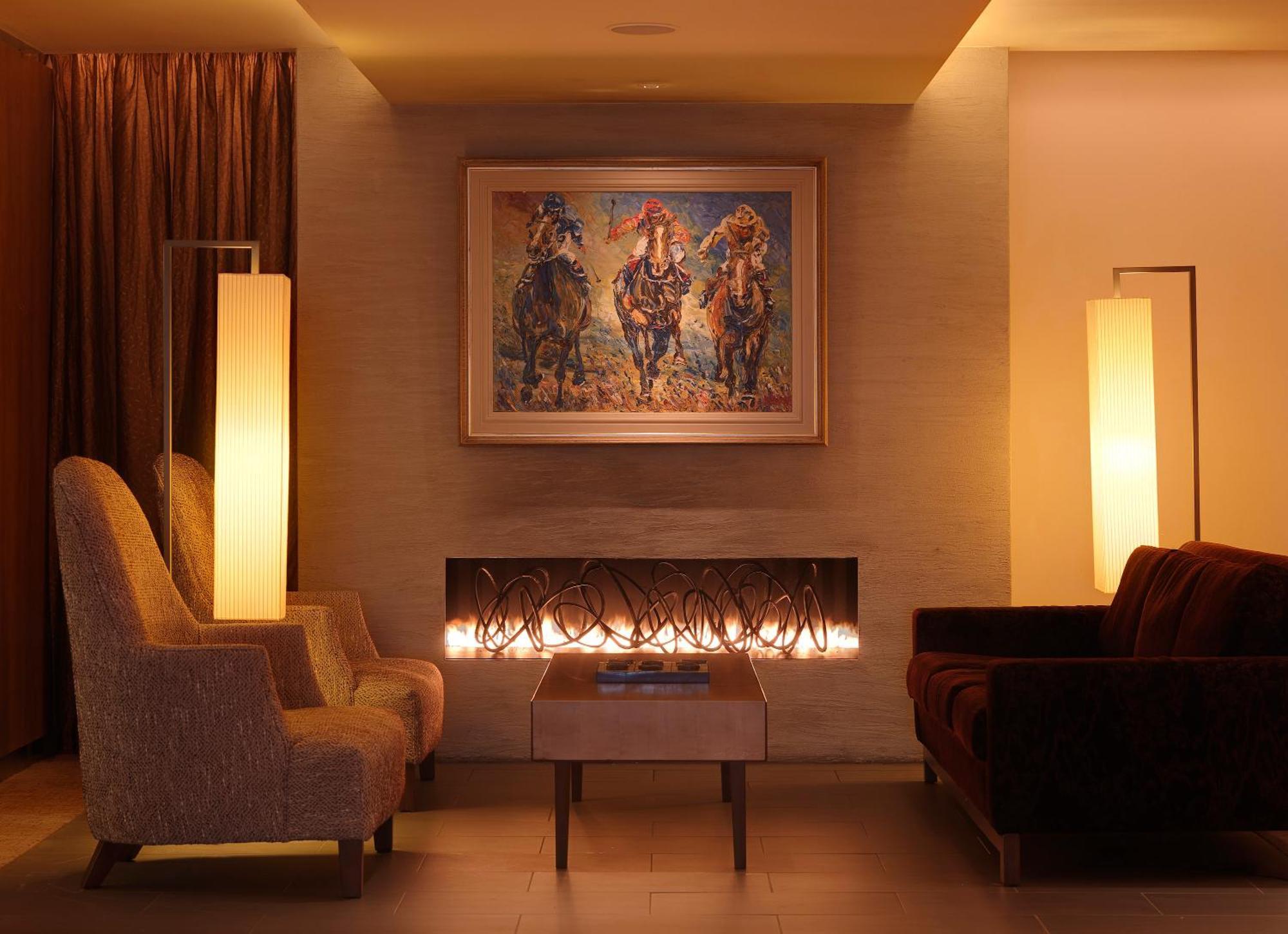 Aghadoe Heights Hotel & Spa キラーニー インテリア 写真 A fireplace in a living room